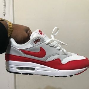 Air Max 1 “Anniversary” sz 10